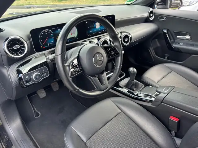 Mercedes-Benz CLA view 13