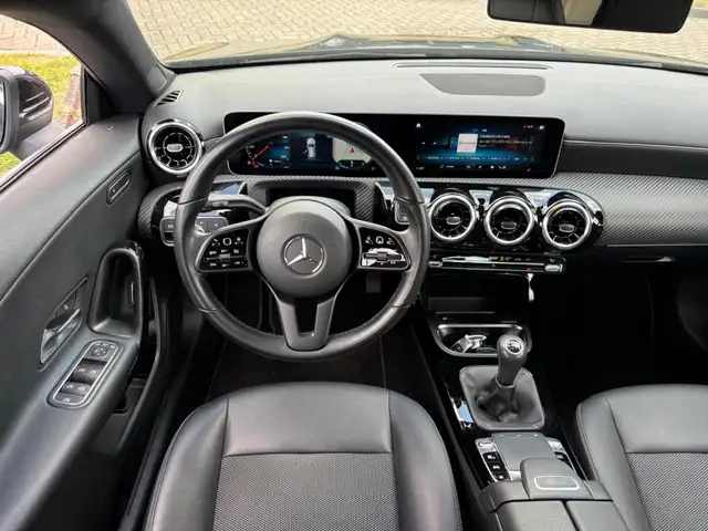Mercedes-Benz CLA view 9