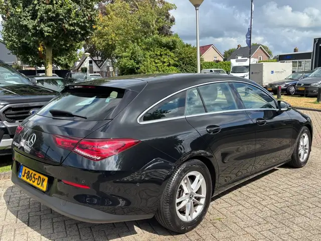 Mercedes-Benz CLA view 6