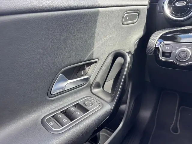 Mercedes-Benz CLA view 15