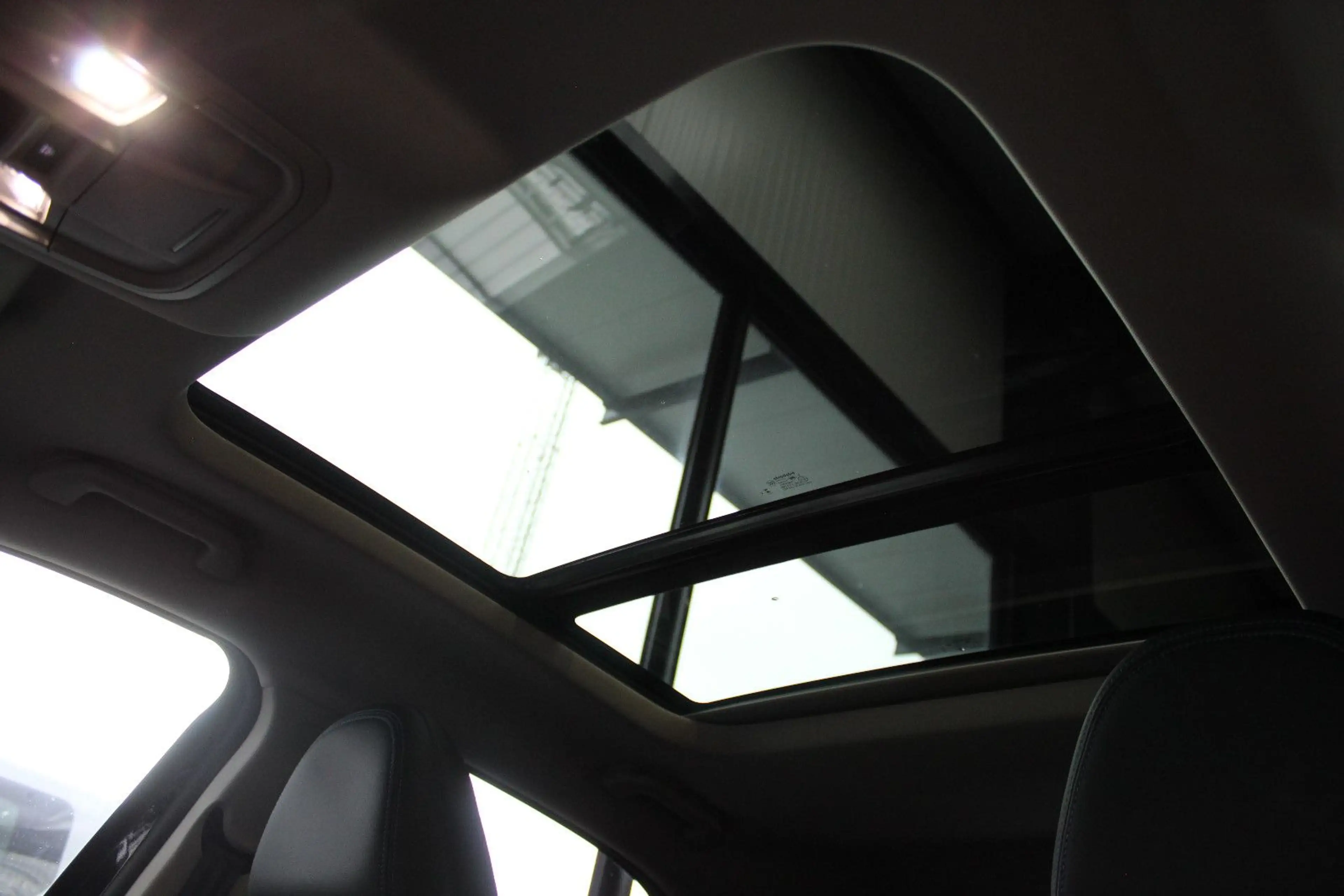 GWM ORA 03 400 Pro+(elektr. Heckklappe, Pano-Dach) — photo 12