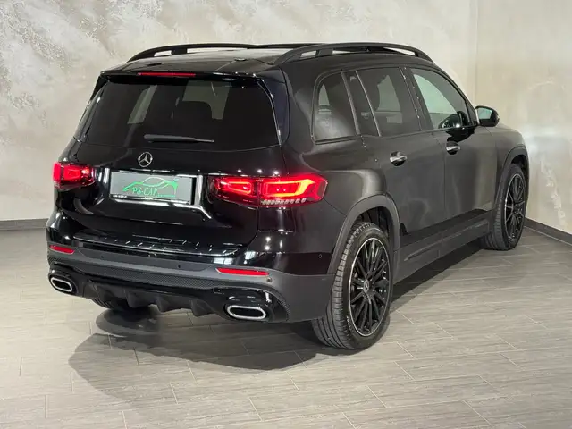 Mercedes-Benz GLB view 13