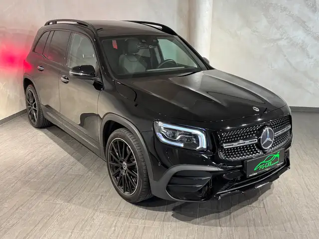 Mercedes-Benz GLB view 9