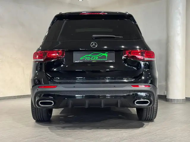 Mercedes-Benz GLB view 15
