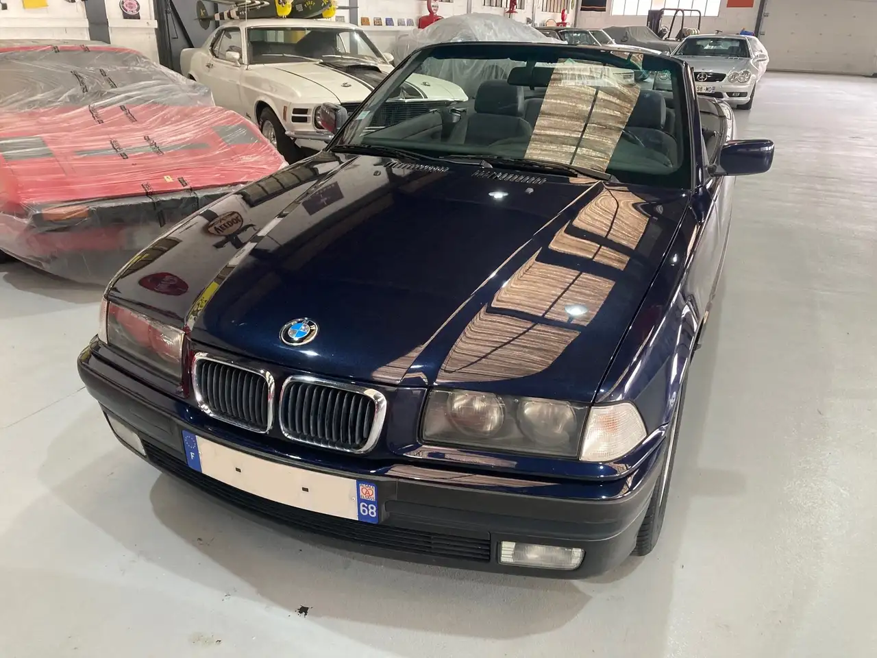 BMW 320i Cabriolet E36 de 1999 en stock en France, foto 2
