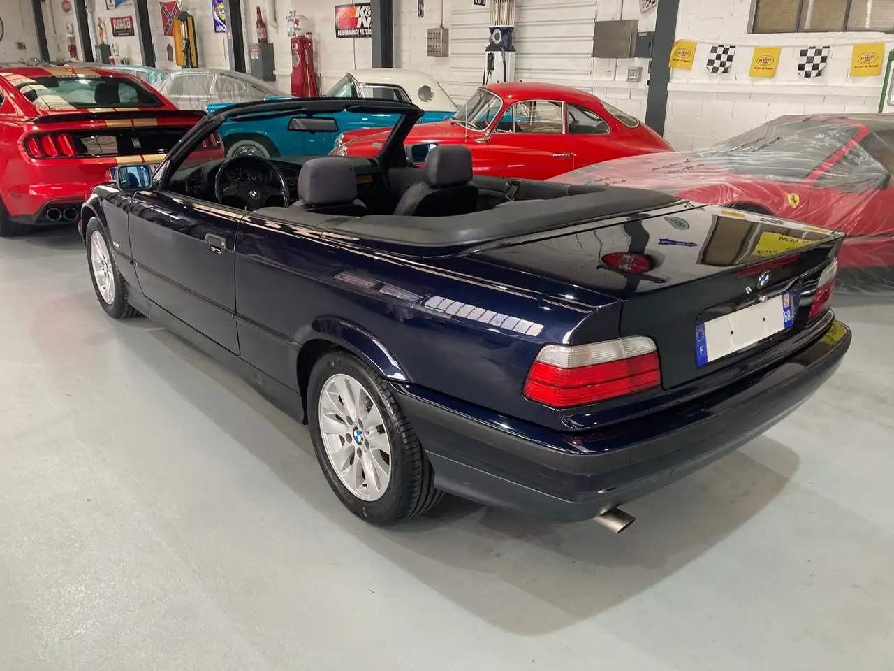 BMW 320i Cabriolet E36 de 1999 en stock en France, foto 4