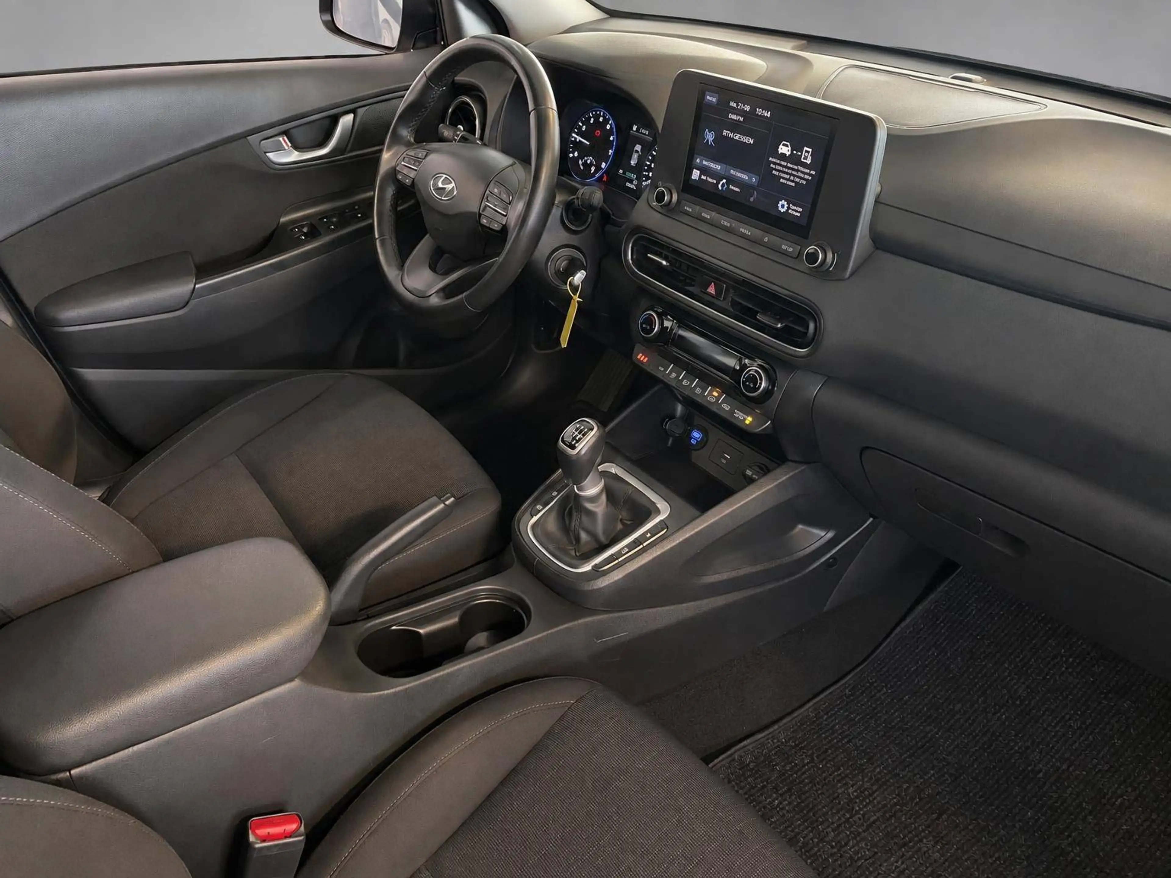 Hyundai KONA Select Mild-Hybrid 2WD — photo 11