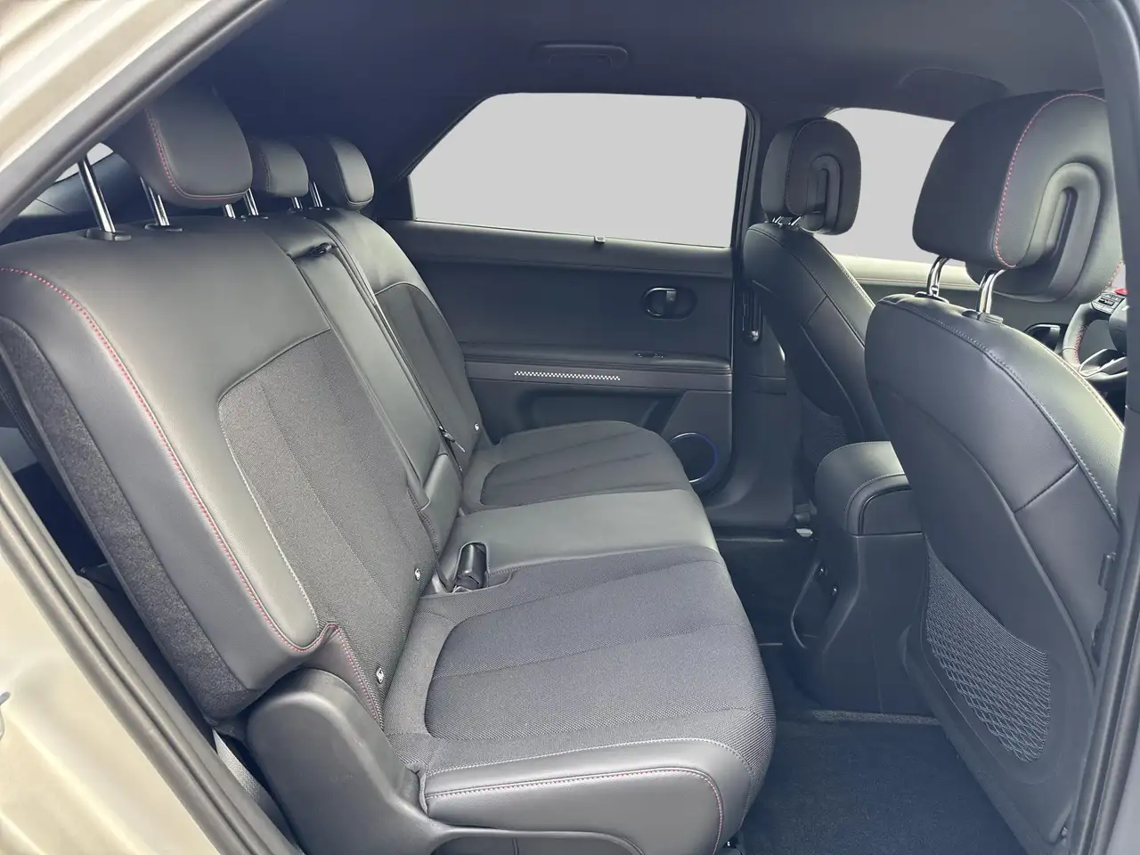 Hyundai IONIQ 5 2026 — фото 11
