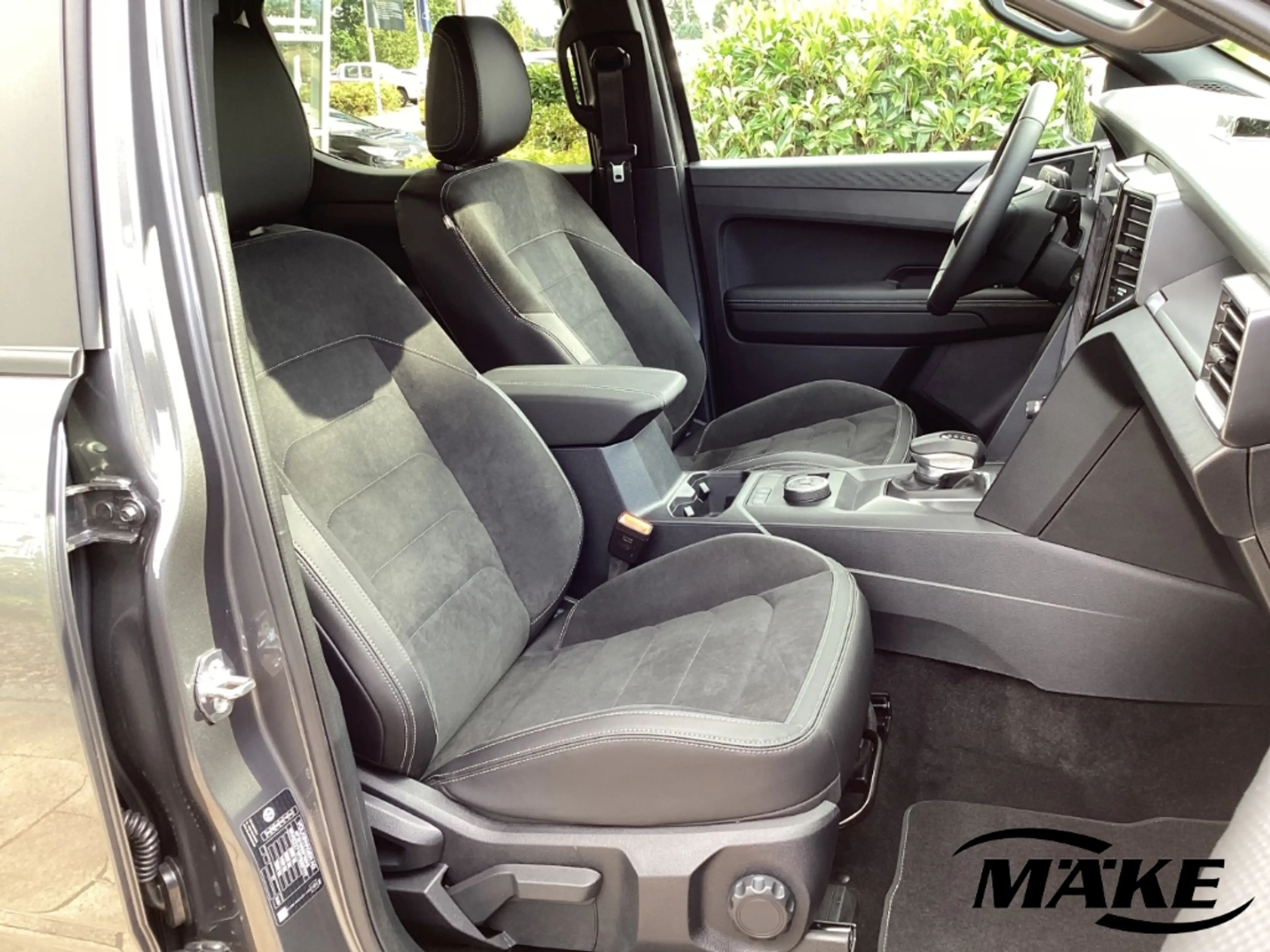 Volkswagen Amarok Dark Label 3.0 TDI 4MOTION 20'' AHK RFK IQ.L — photo 10