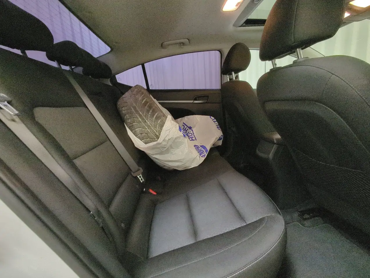 Hyundai ELANTRA снимка Hyundai ELANTRA