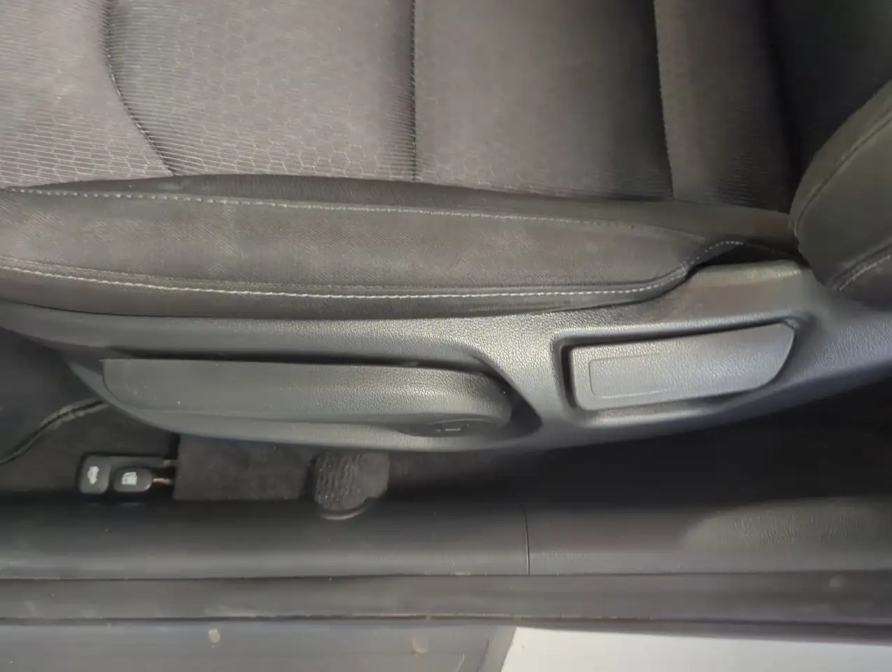 Hyundai ELANTRA снимка Hyundai ELANTRA