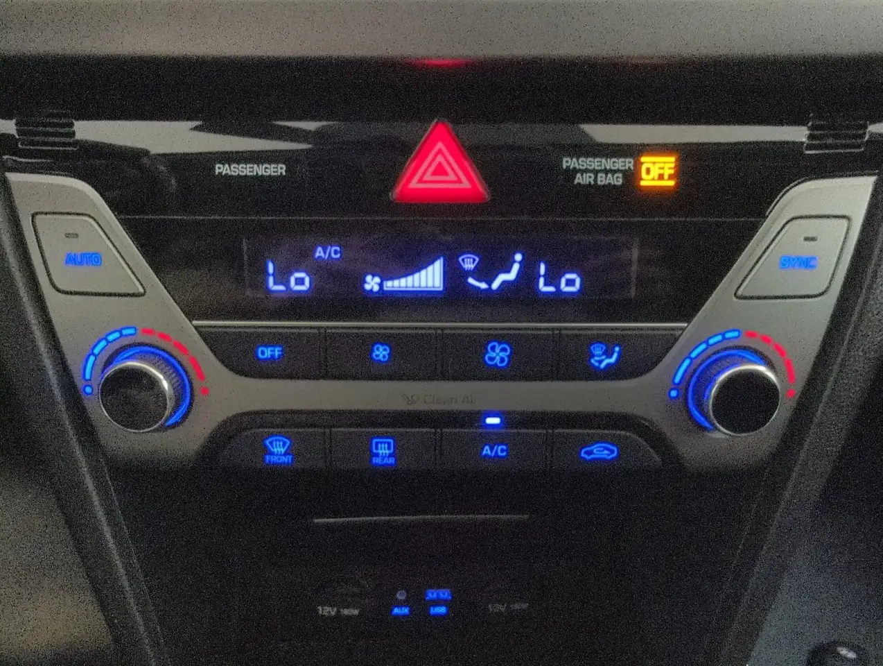 Hyundai ELANTRA снимка Hyundai ELANTRA