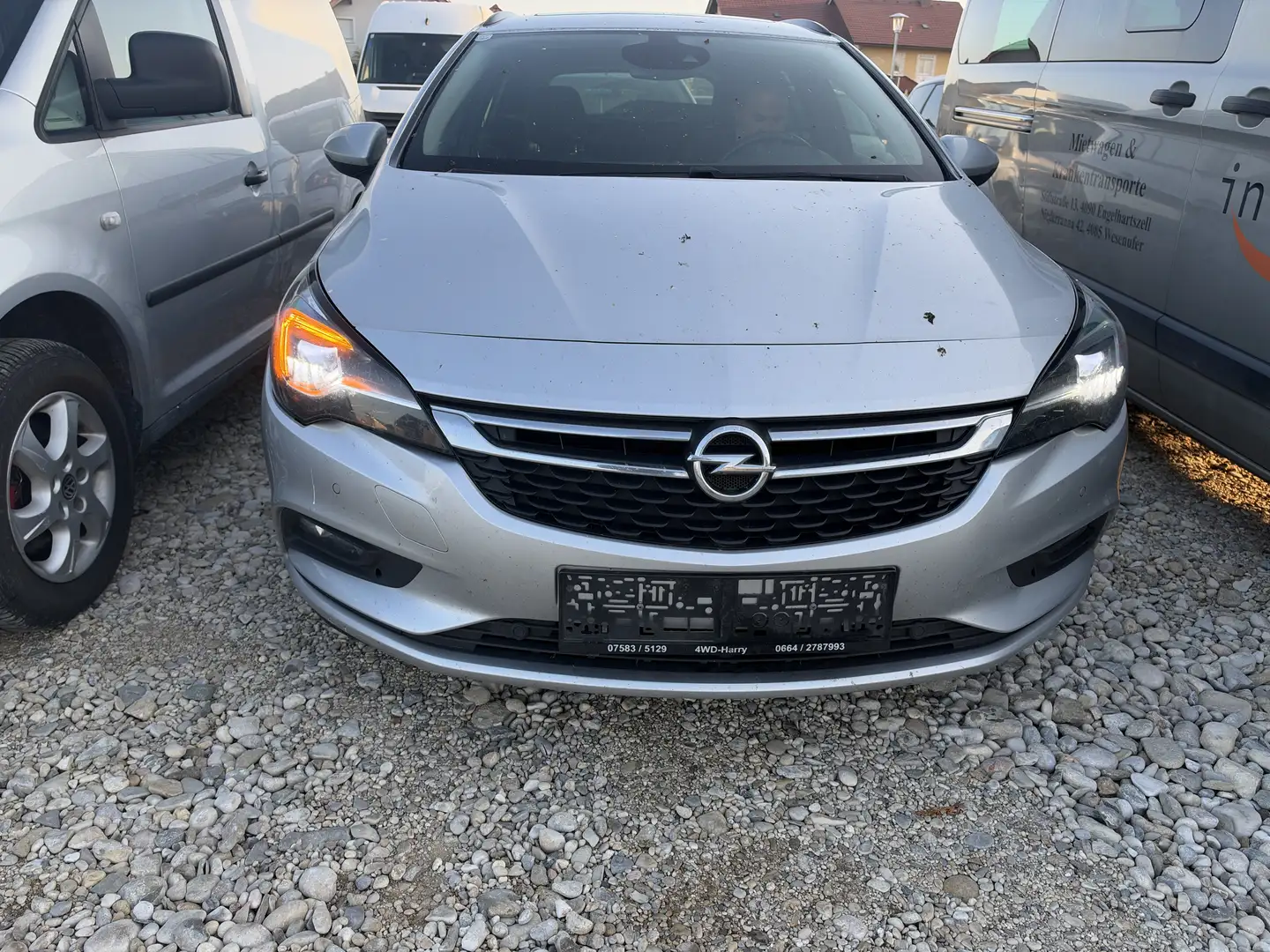 Opel Astra Business Start/Stop Silber - 2
