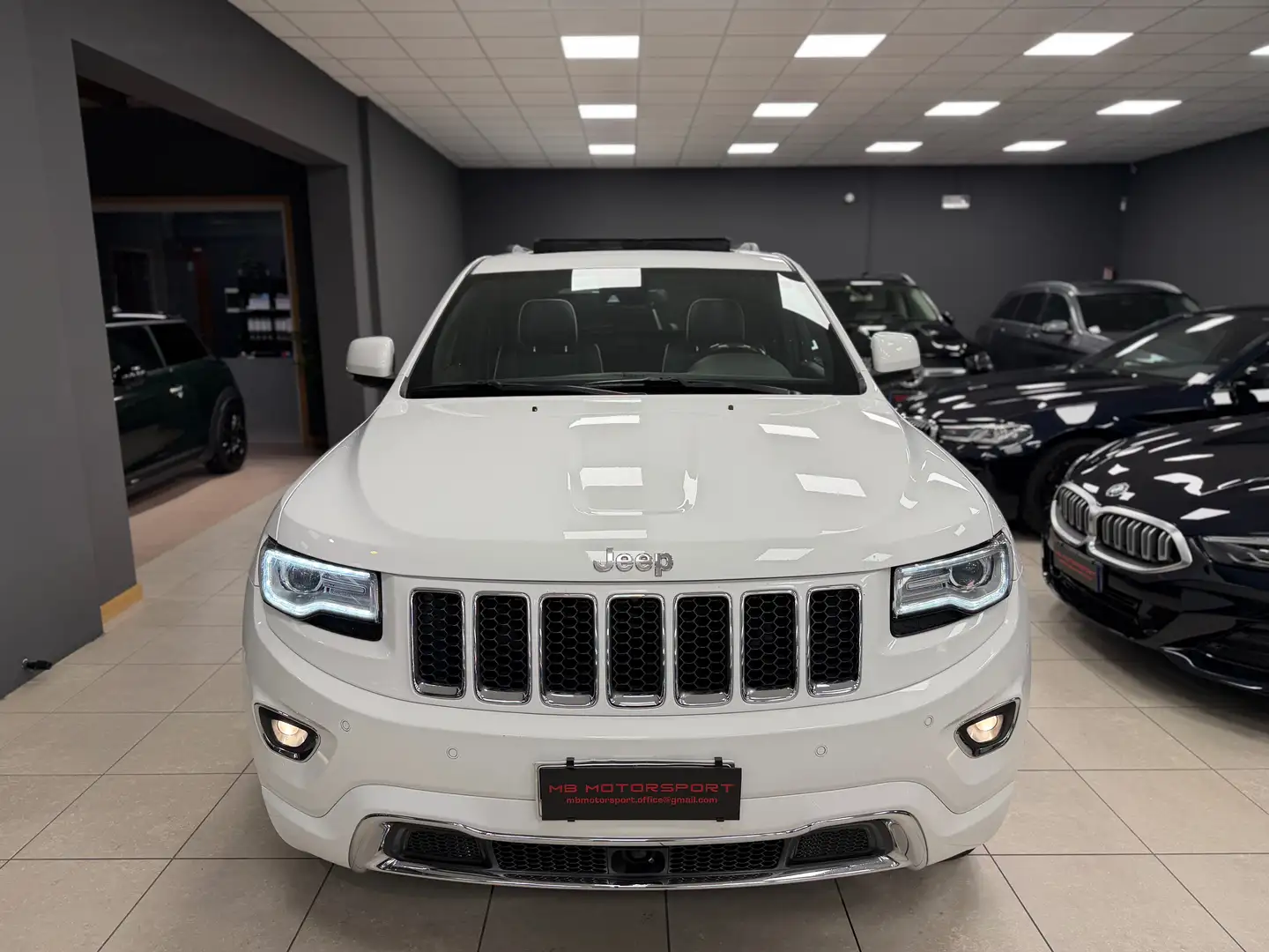 Jeep Grand Cherokee Full optional 3.0 crd V6 Overland 250cv auto Biały - 2