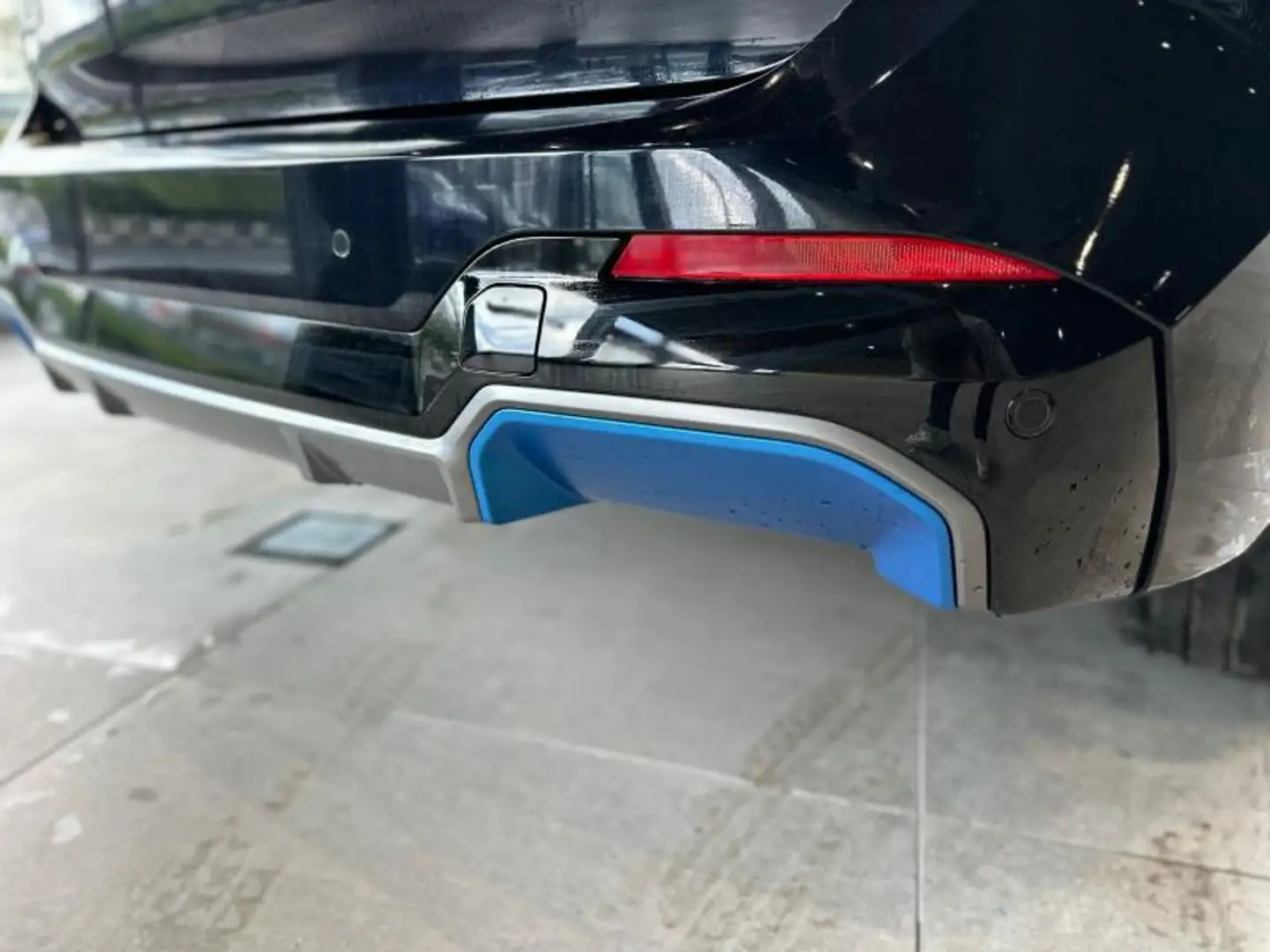 BMW iX3 M sport 286ch Inspiring Noir - 2