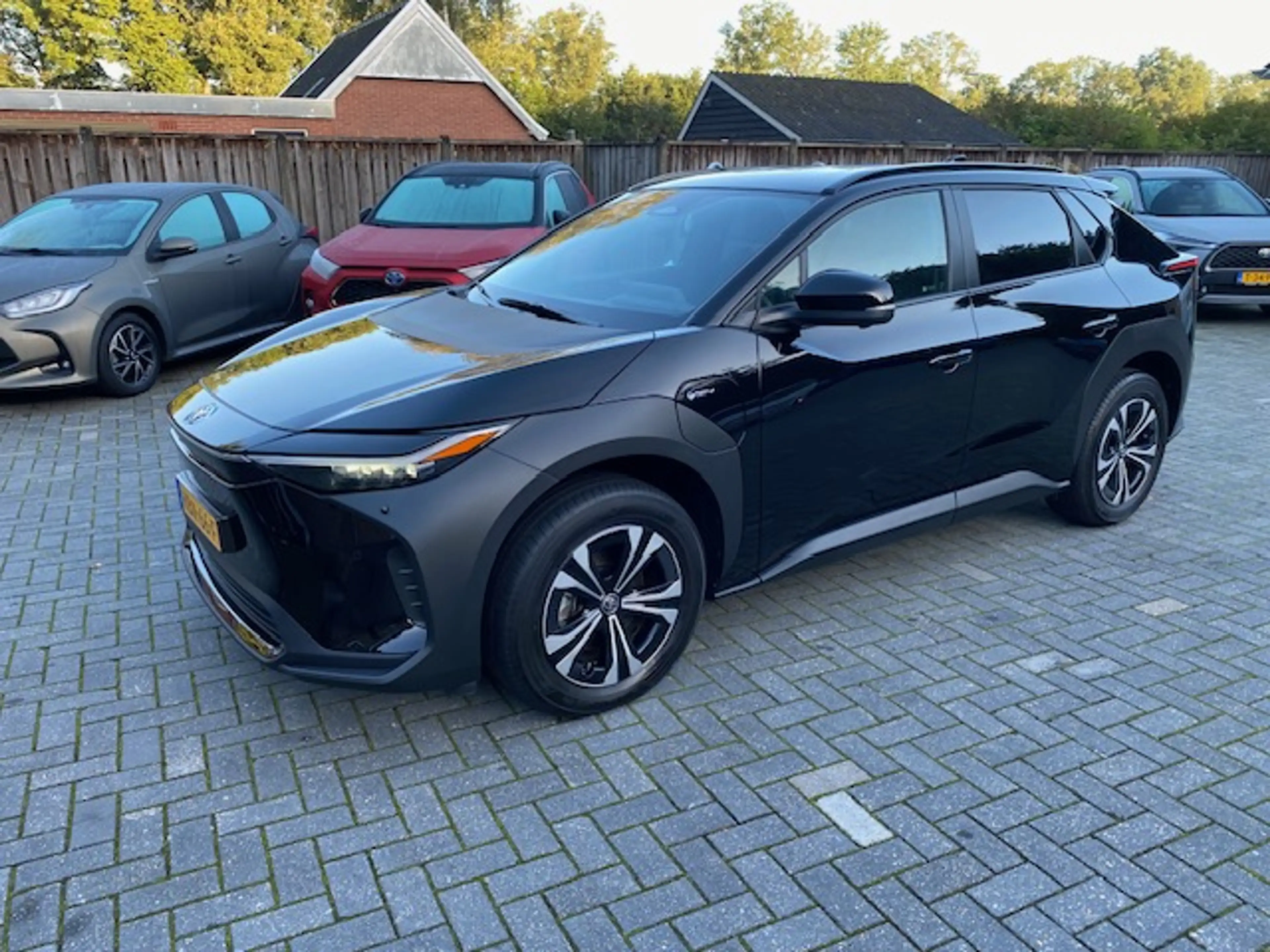 Toyota bZ4X Business Pl. 71kWh 360 GRADEN CAMERA DODEHOEK ELEKT ACHTERKLEP STUUR/STOELVERW — photo 2