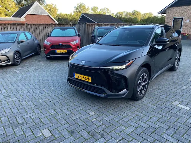 Toyota bZ4X Business Pl. 71kWh VERKOCHT