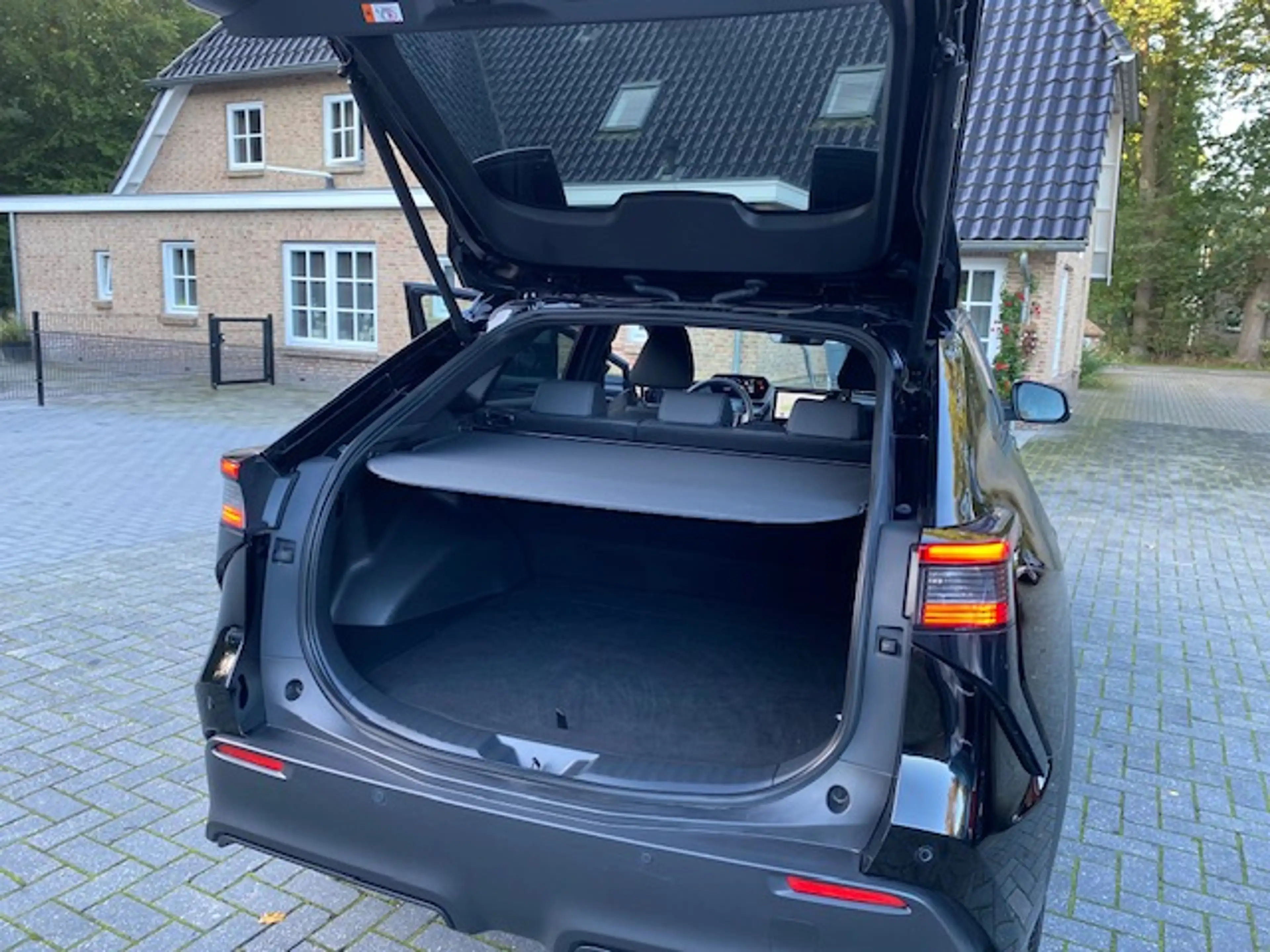 Toyota bZ4X Business Pl. 71kWh 360 GRADEN CAMERA DODEHOEK ELEKT ACHTERKLEP STUUR/STOELVERW — photo 15