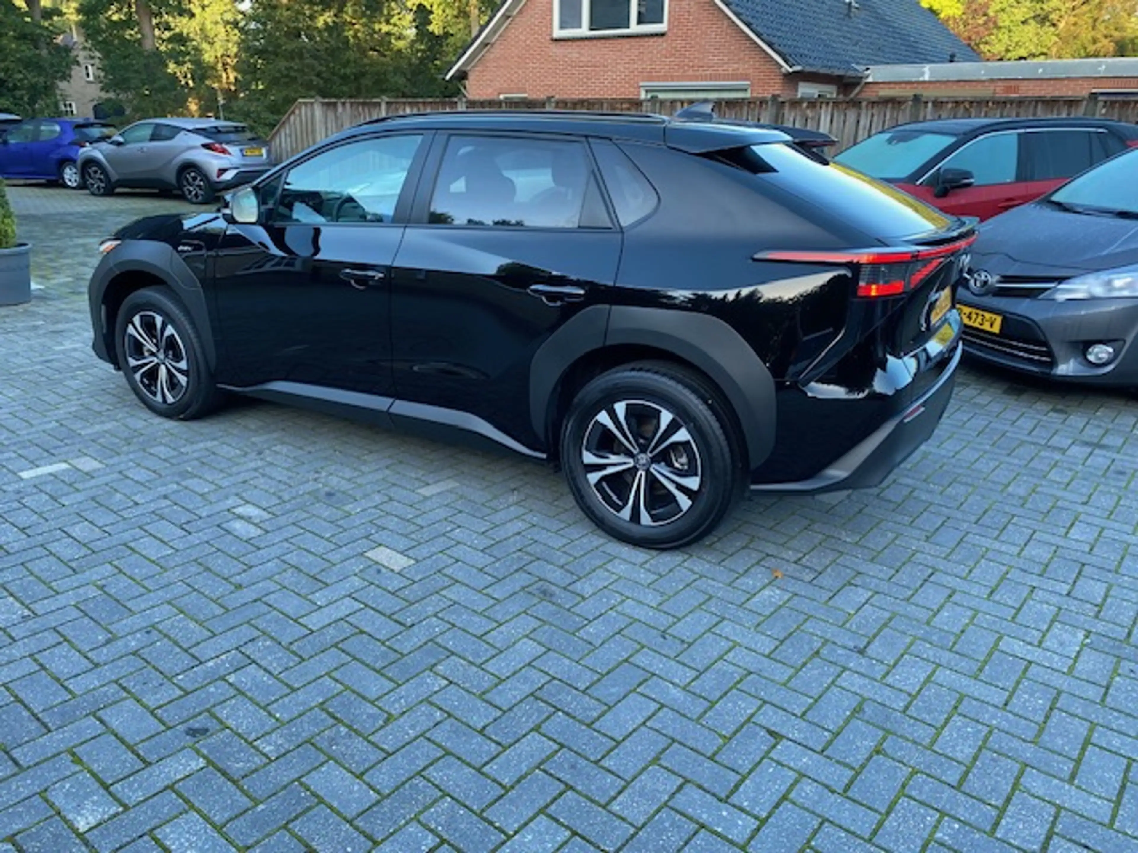 Toyota bZ4X Business Pl. 71kWh 360 GRADEN CAMERA DODEHOEK ELEKT ACHTERKLEP STUUR/STOELVERW — photo 4