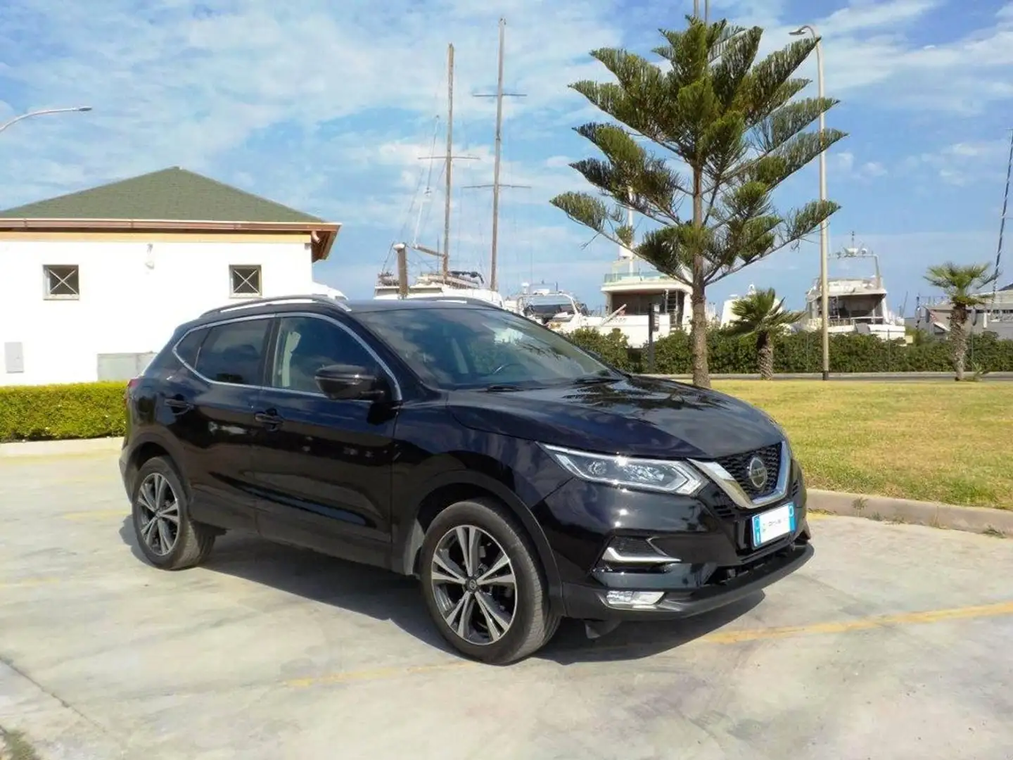 Nissan Qashqai 1.5 dCi N-Connecta Nero - 1