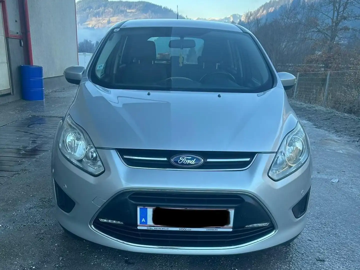 Ford C-Max C-MAX Trend 1,6 TDCi DPF Trend Silber - 1