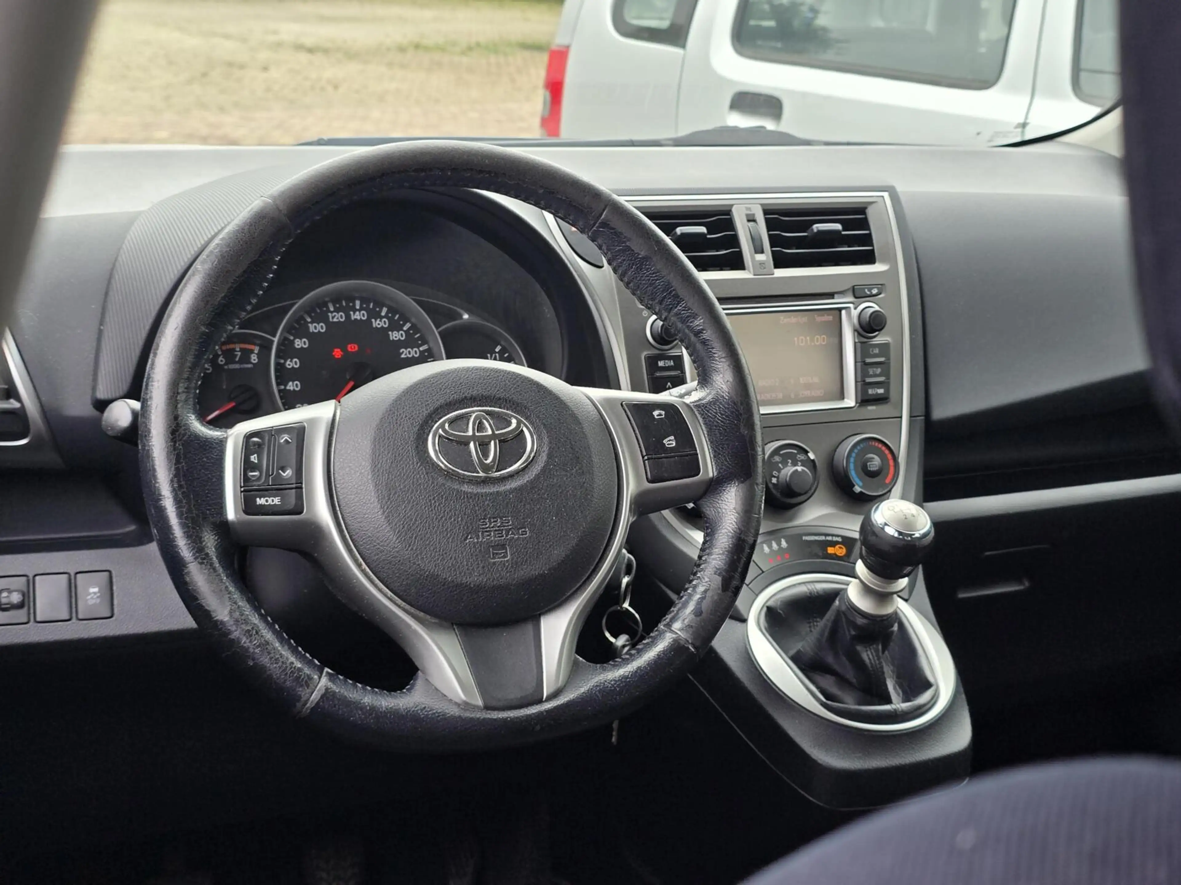 Toyota Verso-S 1.3 VVT-i Aspiration Trekhaak/Camera/Navi/LMV — photo 15