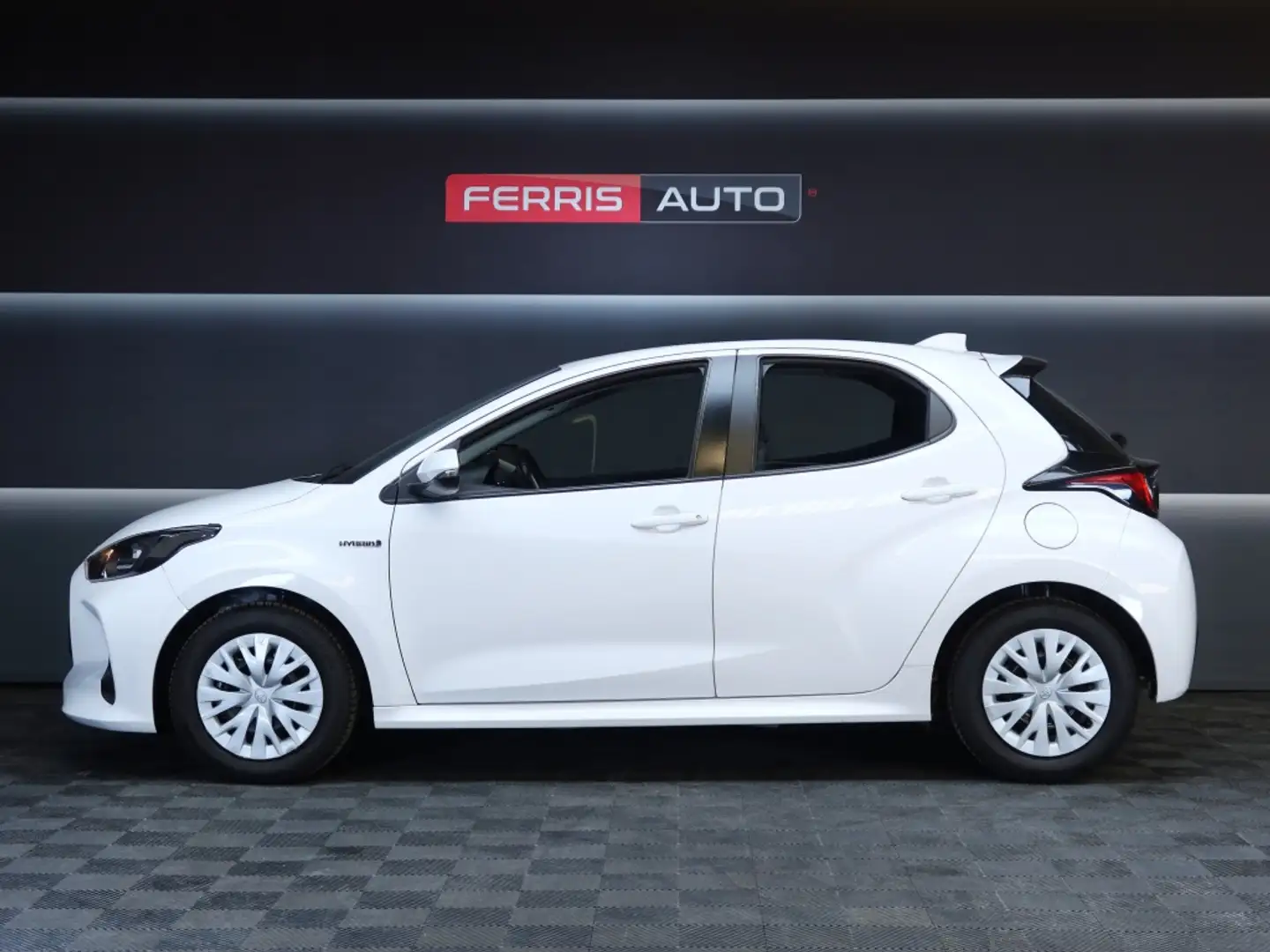 Toyota Yaris 120H 1.5 Business Plus Blanco - 2