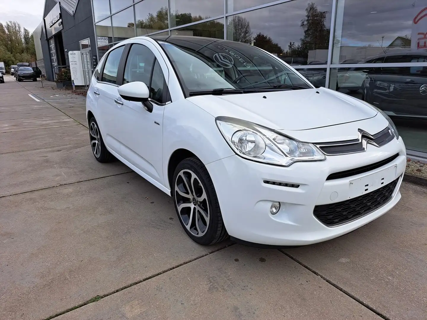 Citroen C3 1.2 PureTech 82 Exclusive - O KM !!! Wit - 2