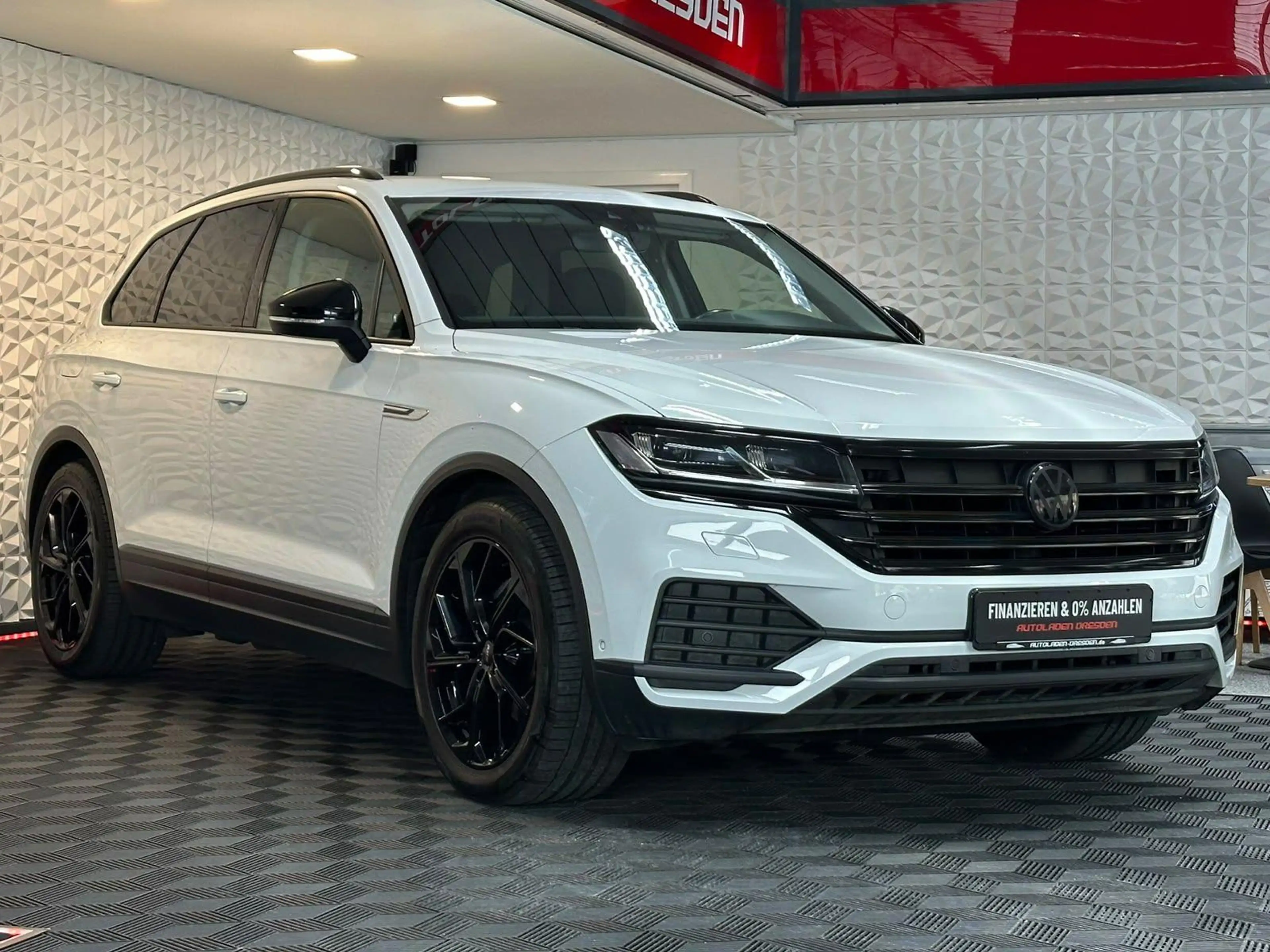 Volkswagen Touareg 3.0TDI 4M LUFT#LED#4xSHZ#ACC#AHK#SPUR — photo 2