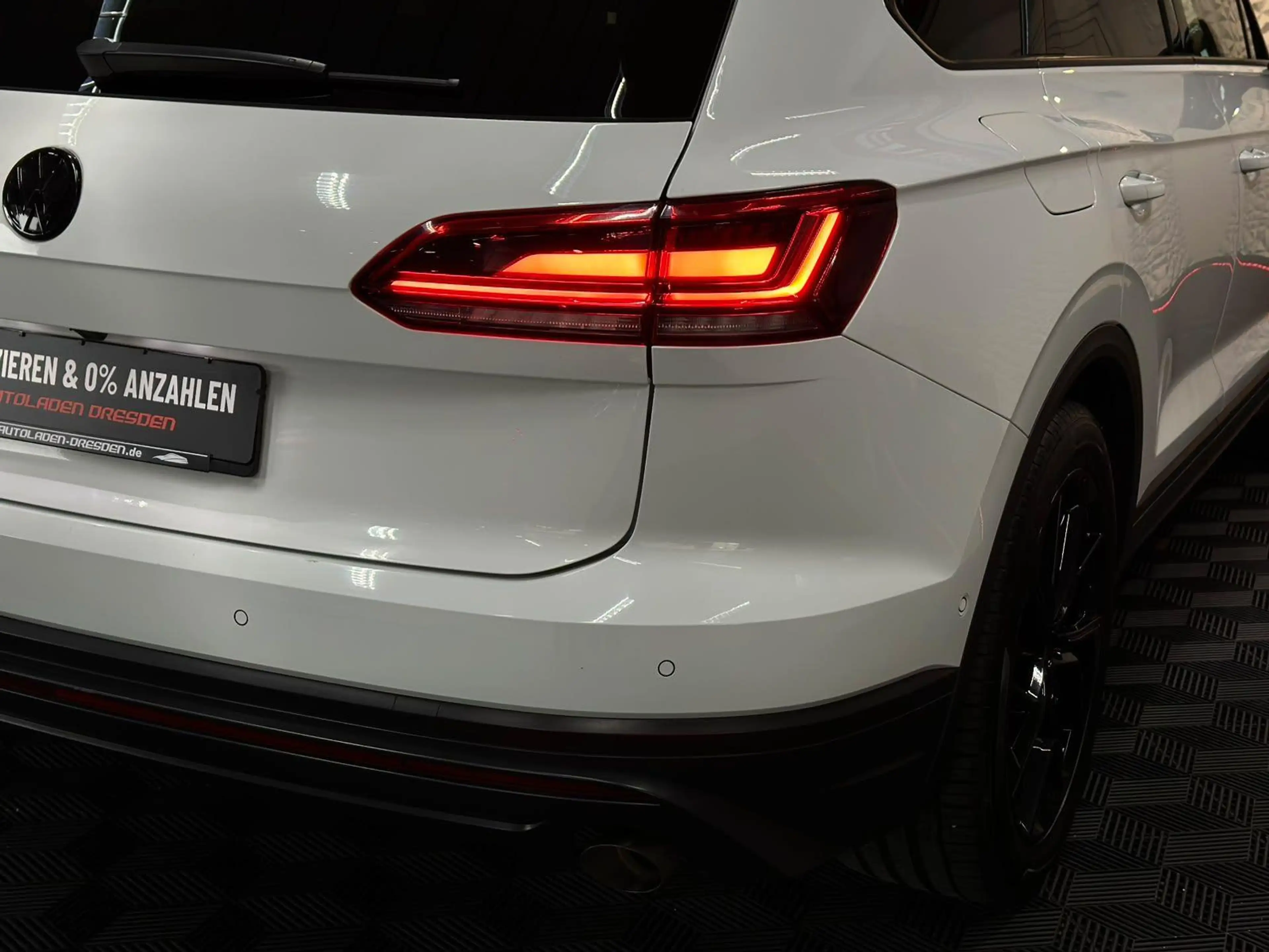 Volkswagen Touareg 3.0TDI 4M LUFT#LED#4xSHZ#ACC#AHK#SPUR — photo 10