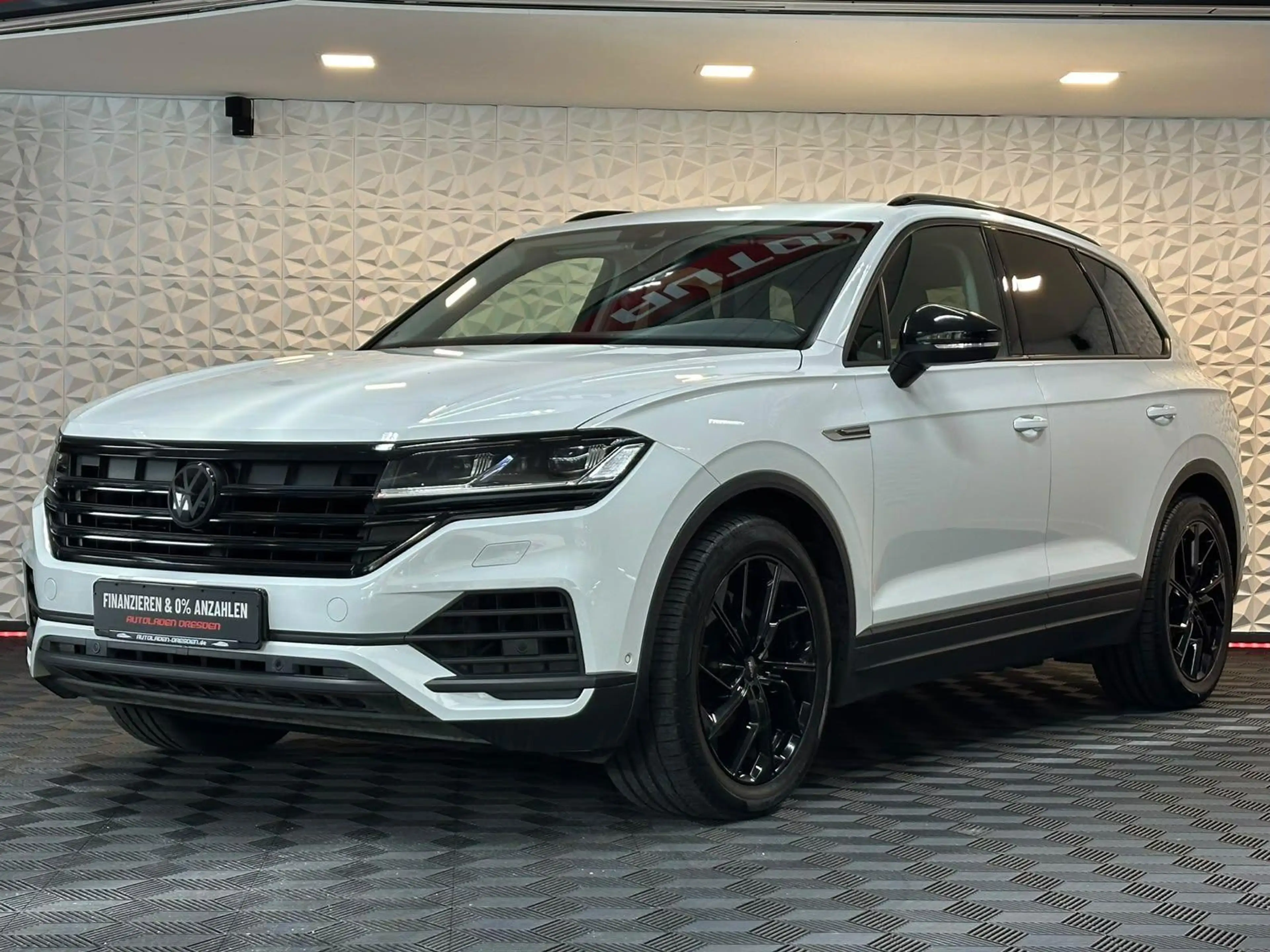 Volkswagen Touareg 3.0TDI 4M LUFT#LED#4xSHZ#ACC#AHK#SPUR — photo 4