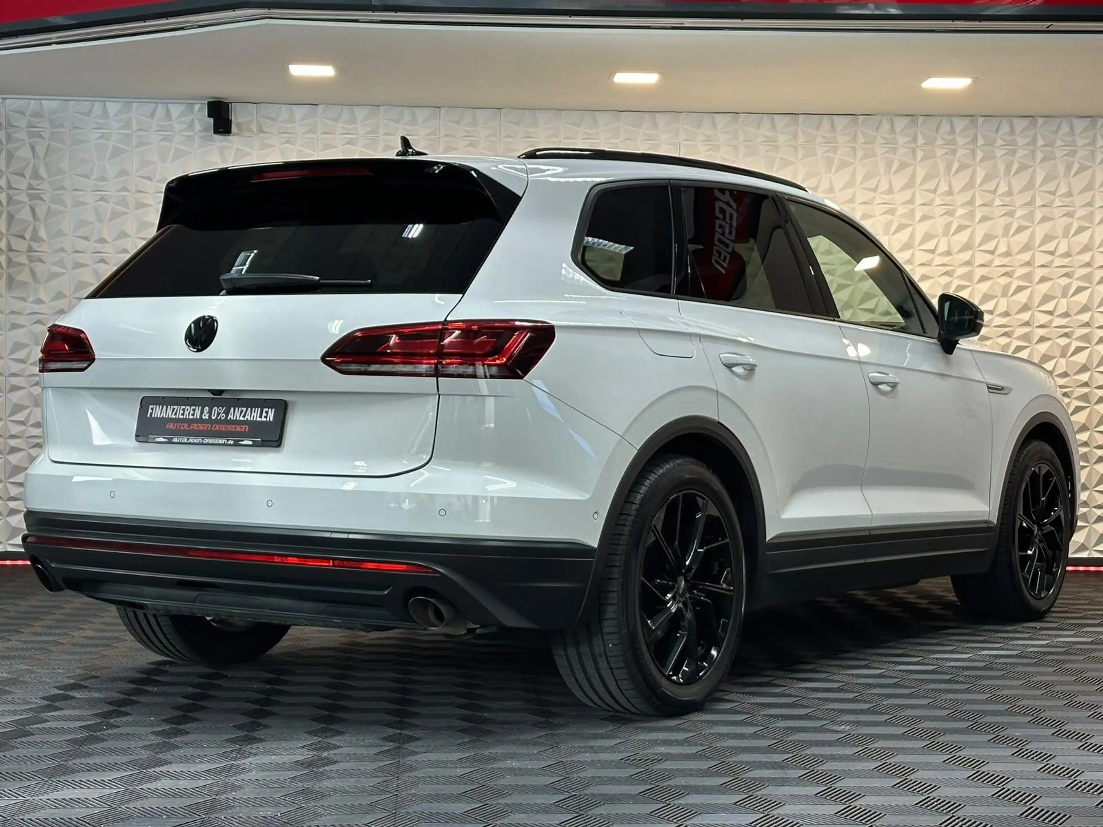 Volkswagen Touareg 3.0TDI 4M LUFT#LED#4xSHZ#ACC#AHK#SPUR — photo 8