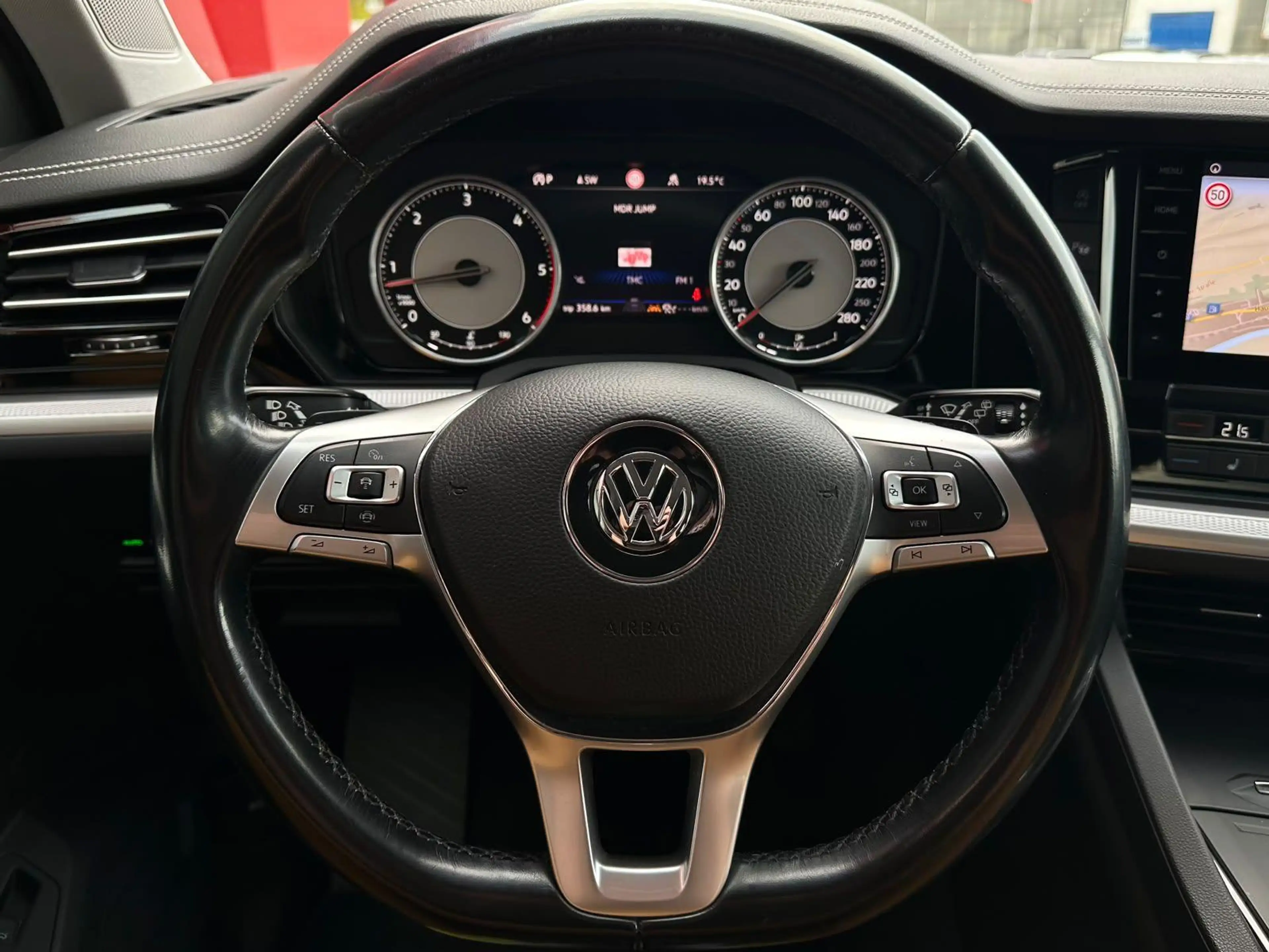 Volkswagen Touareg 3.0TDI 4M LUFT#LED#4xSHZ#ACC#AHK#SPUR — photo 14
