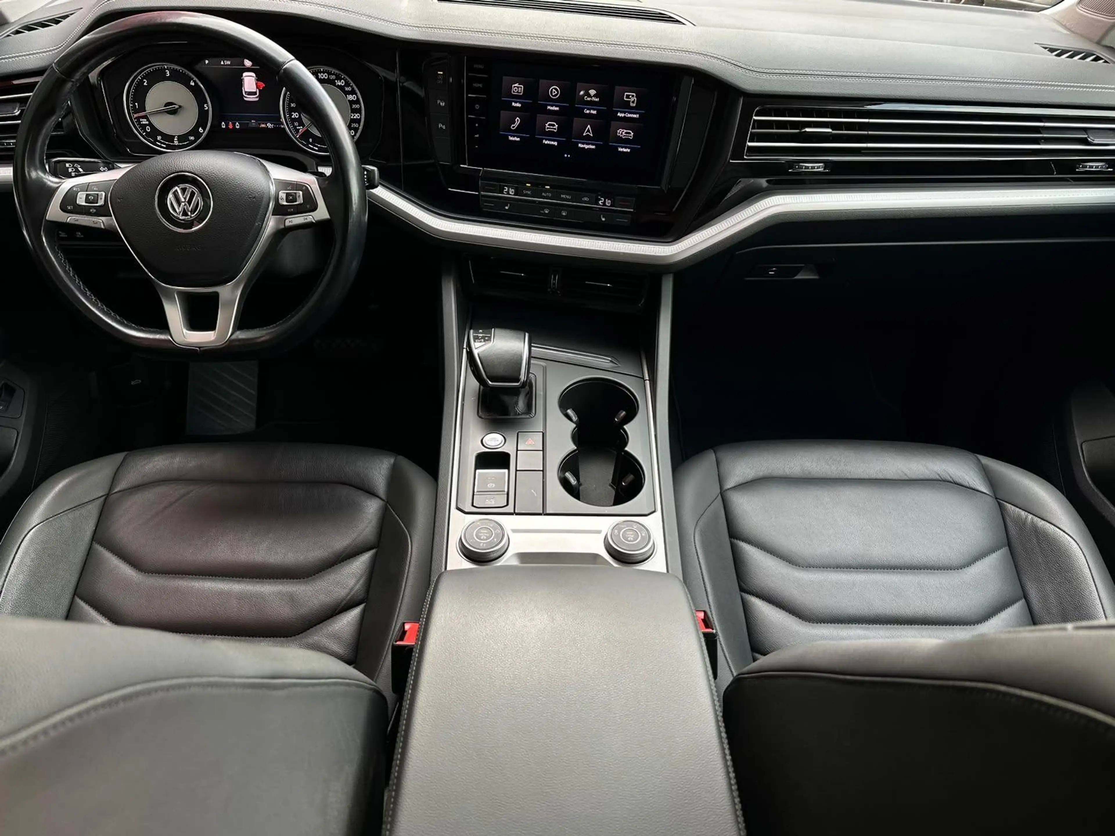 Volkswagen Touareg 3.0TDI 4M LUFT#LED#4xSHZ#ACC#AHK#SPUR — photo 12