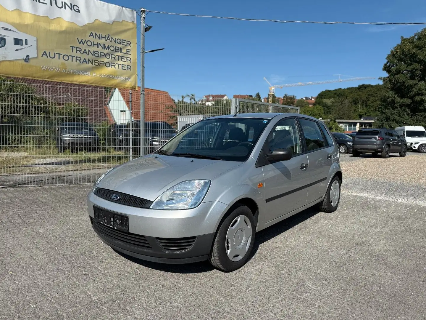 Ford Fiesta 1.4i Klima 1.Hand WENIG-KM! Tüv 02.26 Grau - 1