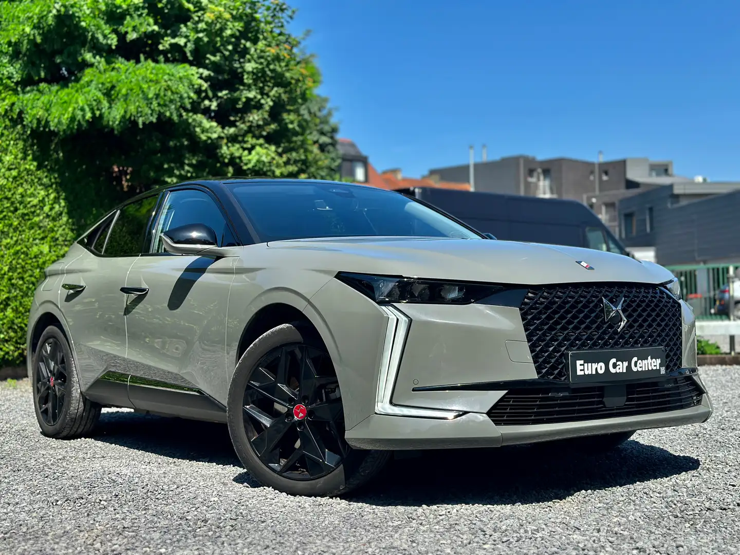 DS Automobiles DS 4 1.6 E-TENSE Performance Line PHEV Grau - 2