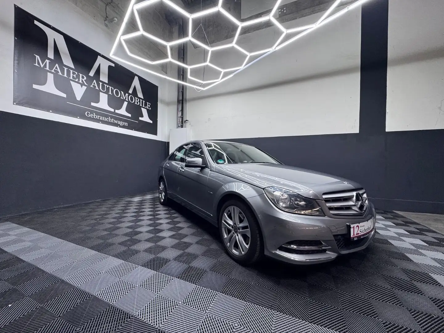 Mercedes-Benz C 250 Limo CGI BlueEfficiency Avantgarde 7G*PDC* Silber - 1