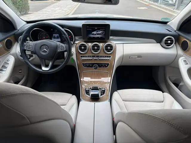 Mercedes-Benz C-Class view 14