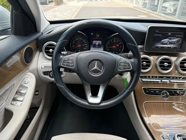 Mercedes-Benz C-Class view 15