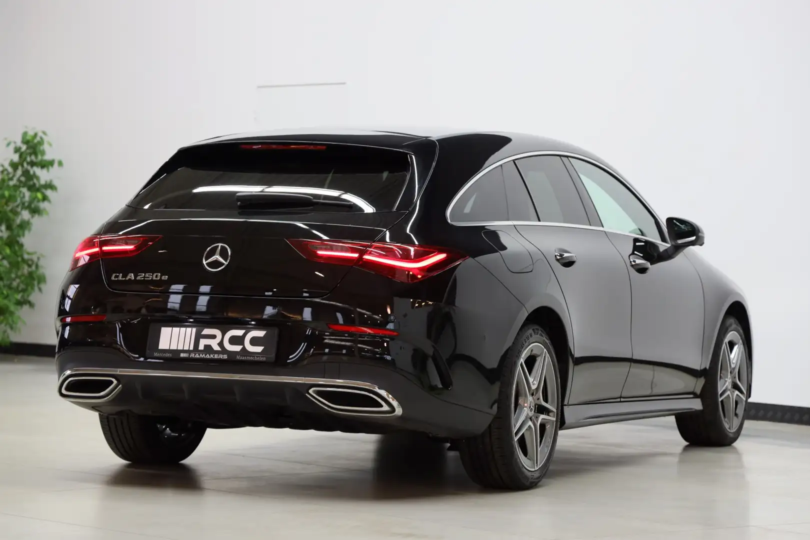 Mercedes-Benz CLA 250 e SB AMG 360°cam KEYLESS-GO Sfeerlicht LED Noir - 2