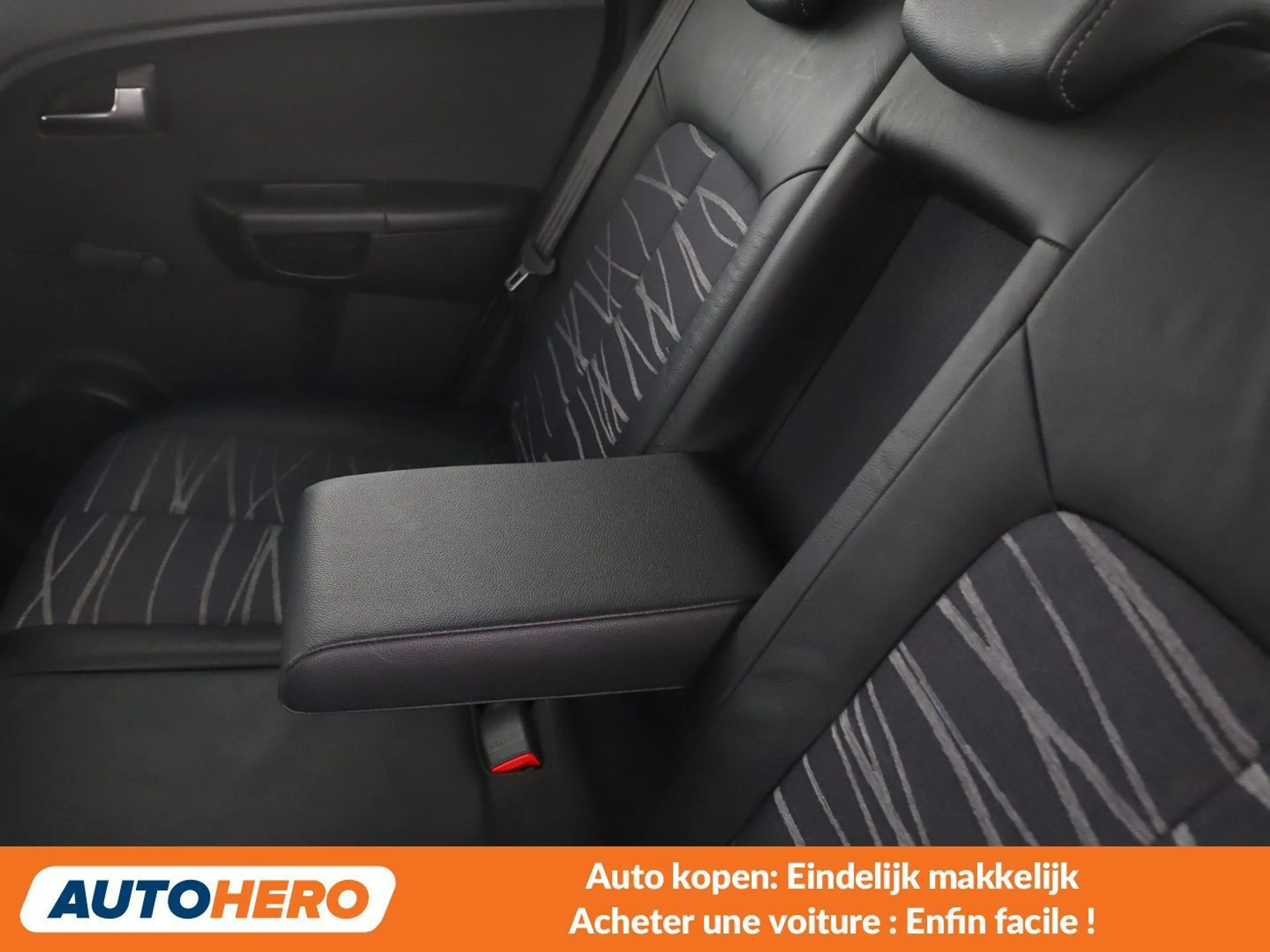 Kia Venga 1.4 Active — photo 14