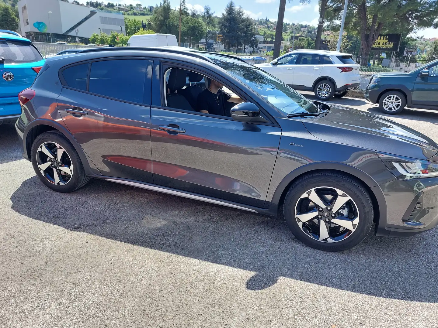 Ford Focus Focus 1.0 ecoboost Hybrid Active X 125cv Grigio - 2