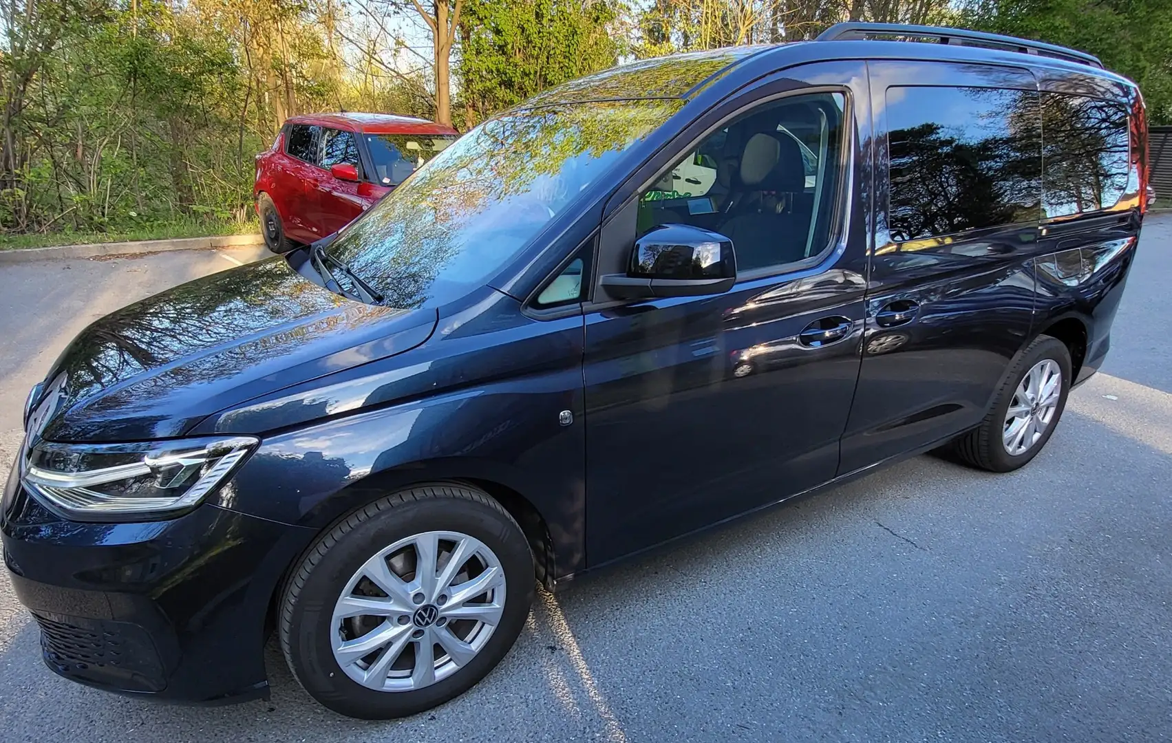 Volkswagen Caddy Volkswagen Caddy Maxi "Life" 7-Sitzer TDI Navi/RFK - 2