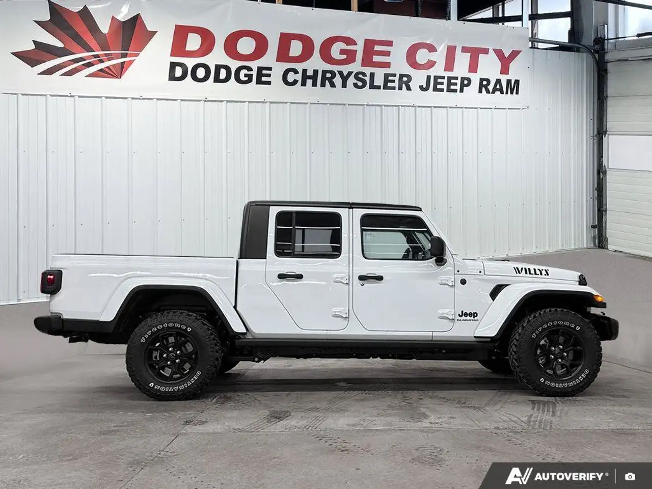 Jeep Gladiator photo Jeep Gladiator