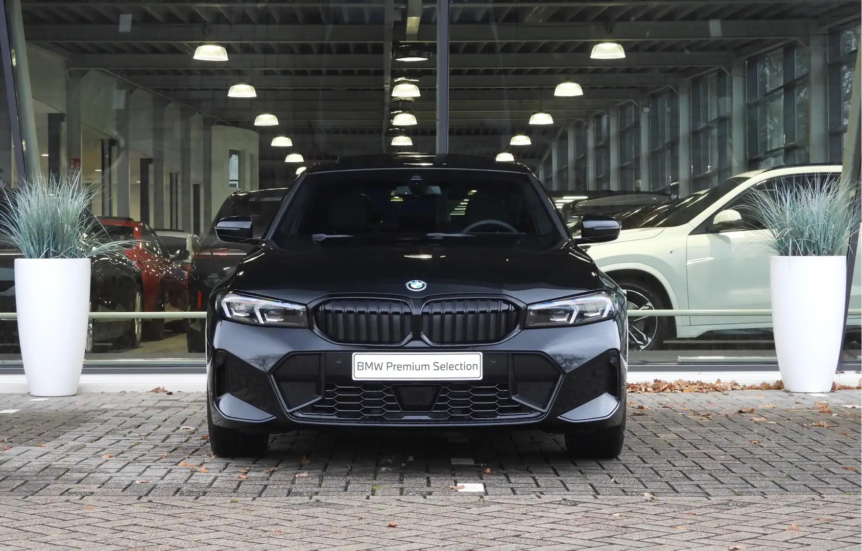 BMW 330 3 Serie 330e M Sport Automaat / Schuif-kanteldak / Nero - 2