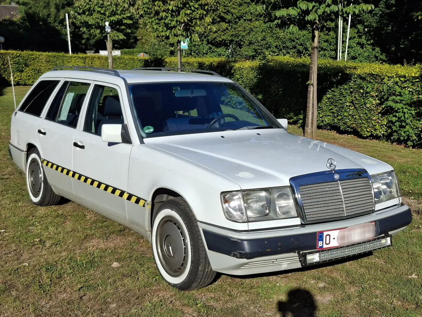 Mercedes-Benz 230 W124 / S124 - 230TE - 1