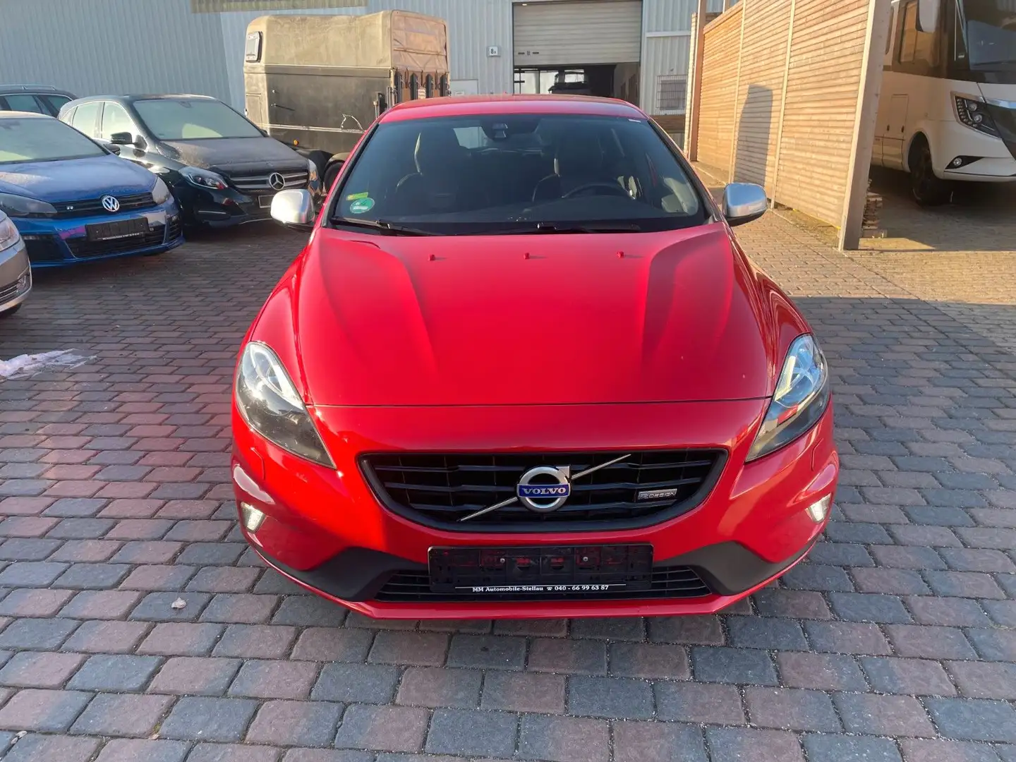 Volvo V40 T4 Momentum R-Design NAVI Rot - 2