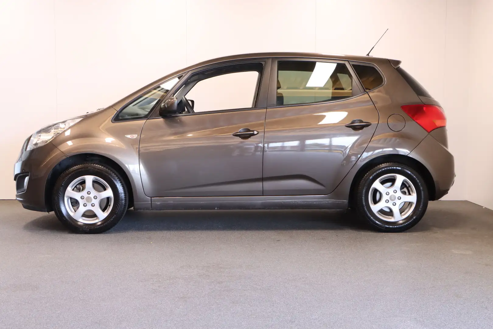 Kia Venga 1.4 CVVT 20th Anniversary Trekhaak Bruin - 2