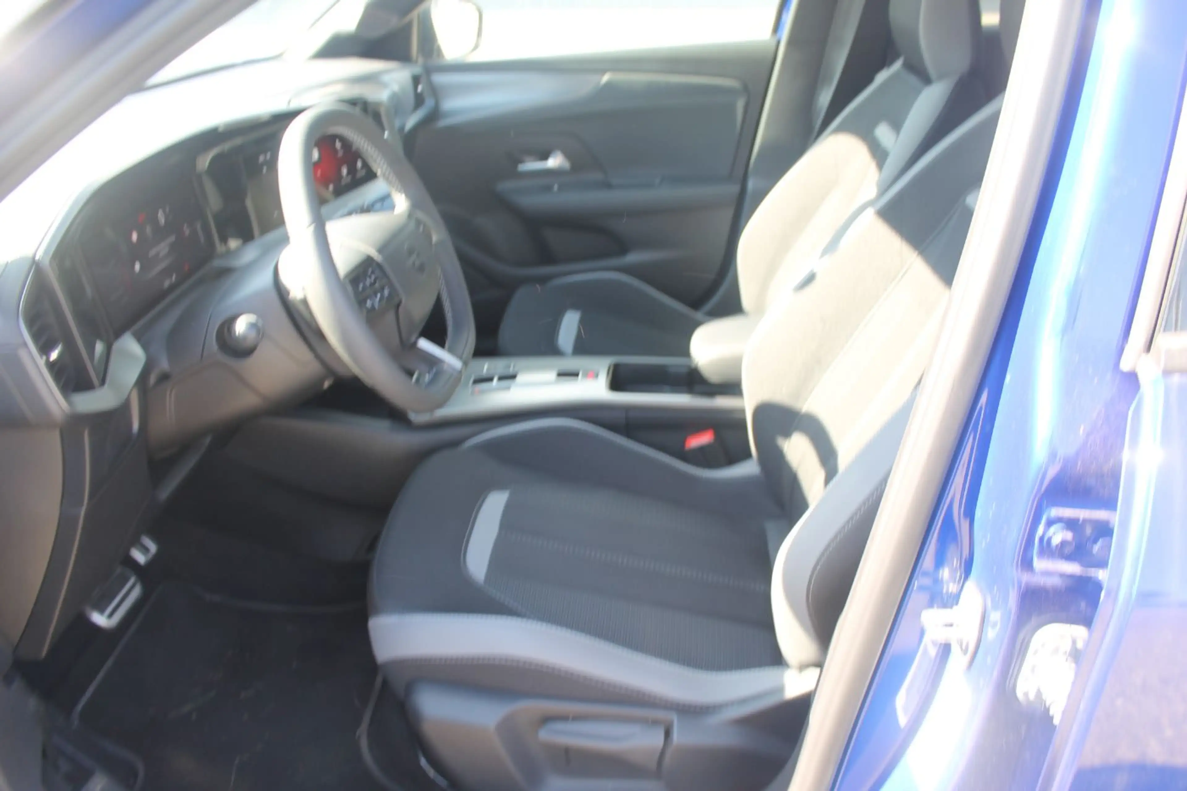 Opel Mokka GS Hybrid SHZ|NAVI|LRHZ|KLIMAAUTOMATIK|PDC — photo 11