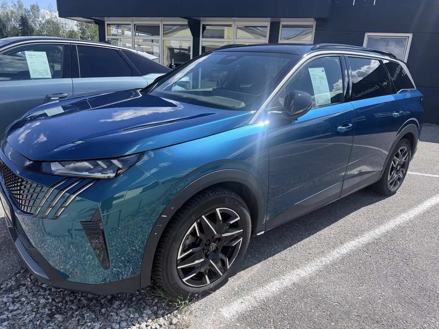Peugeot 5008 GT mHEV 145 e-DCS6 360 Grad Kamera Blau - 2